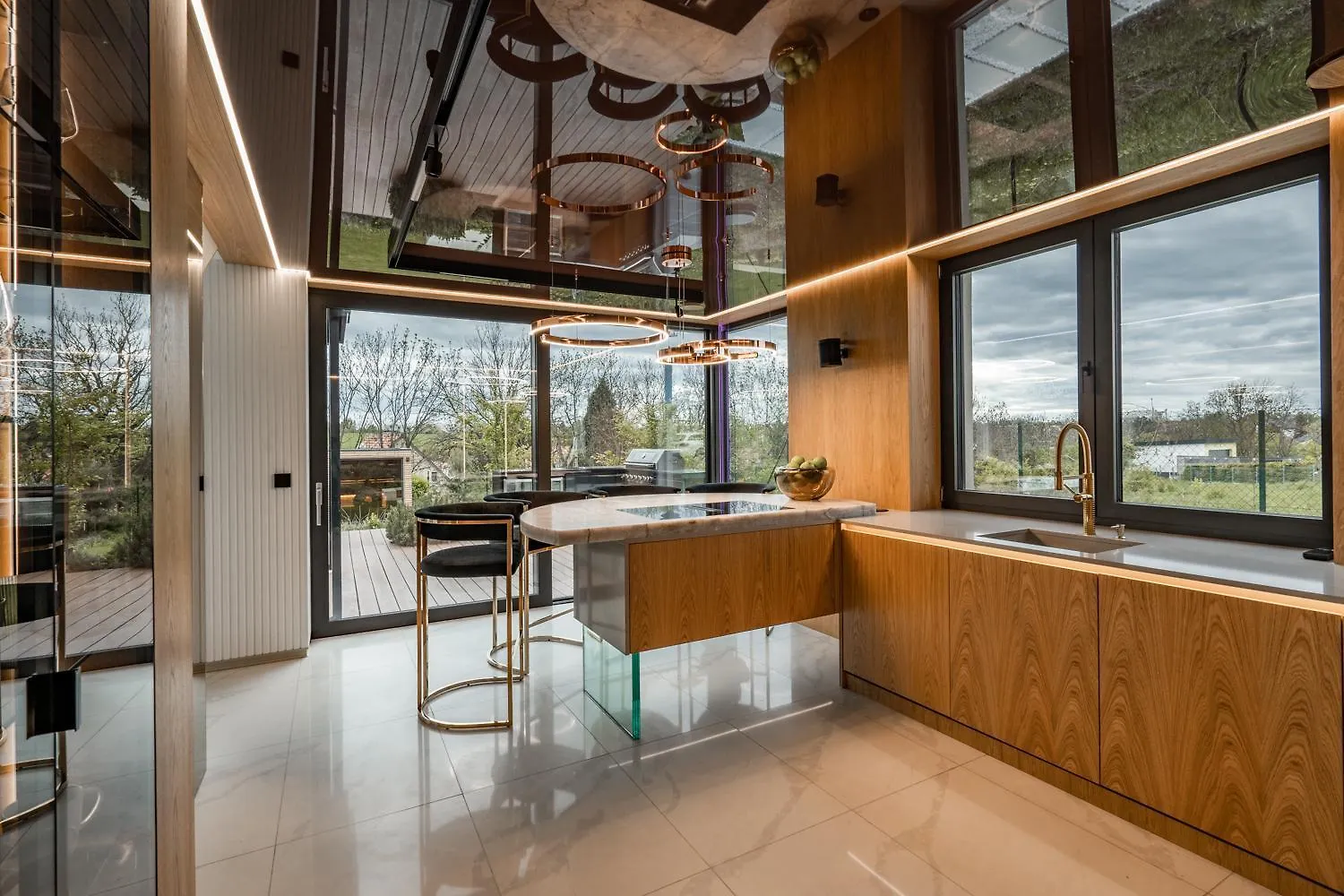 Chandelier Sky Mansion - Express Villa Prague 0*,